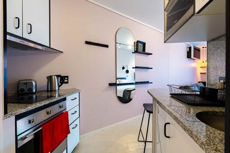 1 Bedroom Property for Sale in Sea Point Western Cape